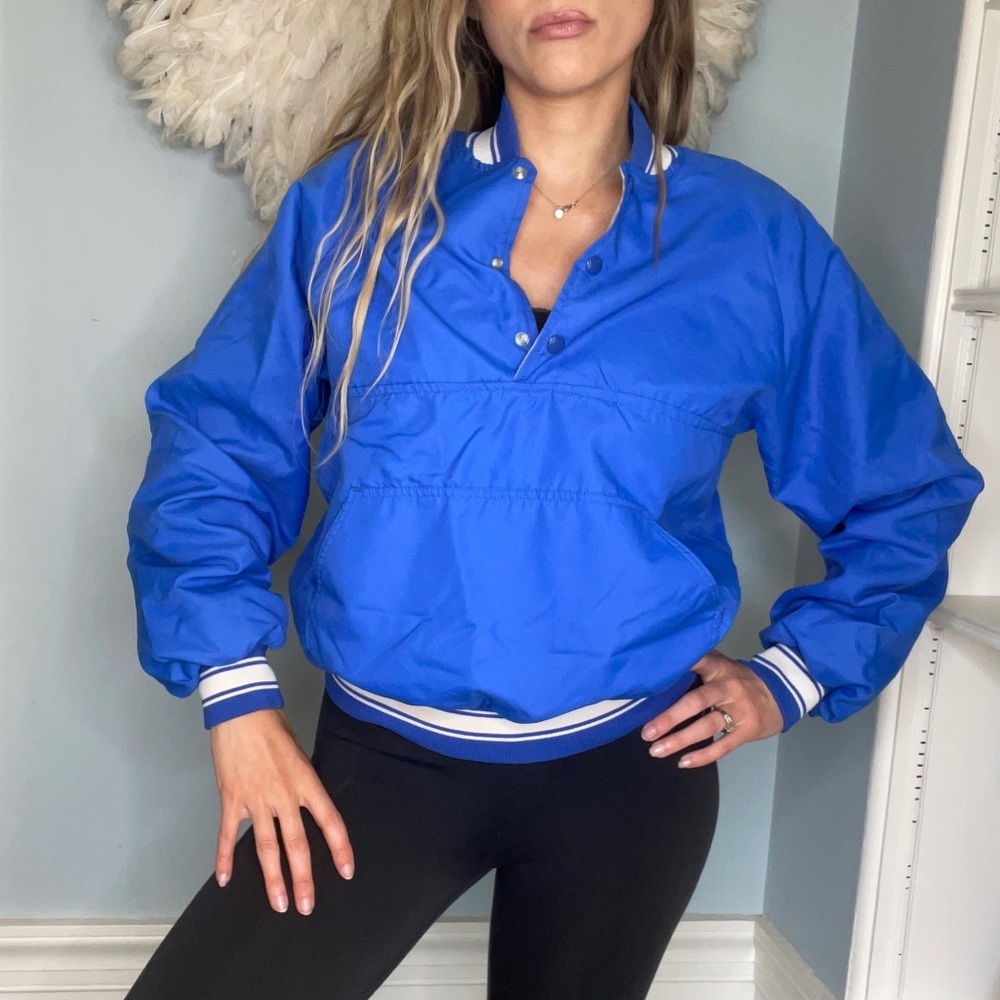 Vintage 90s / Y2K Windbreaker Oversized Size Medium women and small men